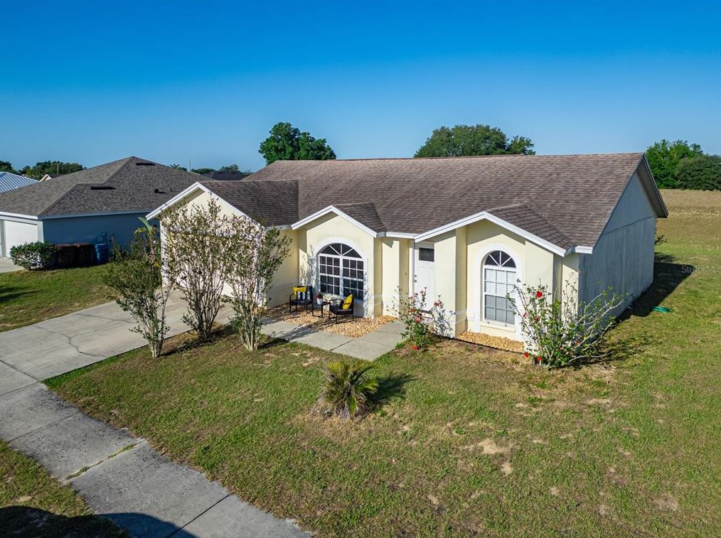 949 Highland Crest Cir, Lake Wales, FL 33853