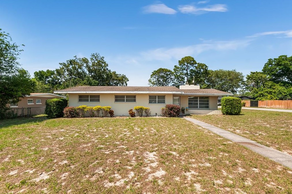 809 Avenue M, Winter Haven, FL 33880-4525