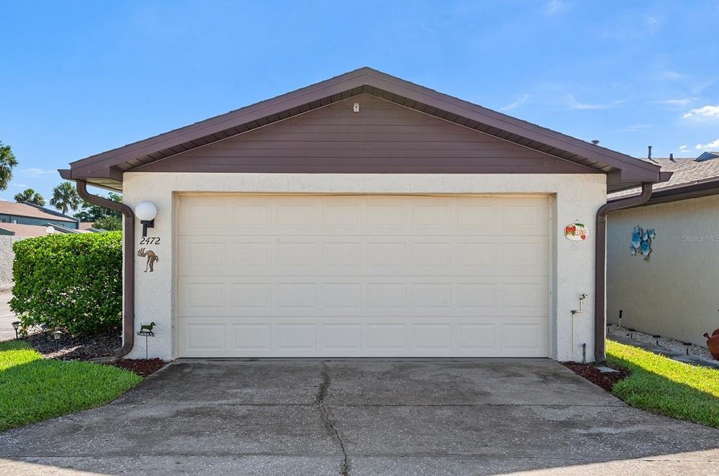 2472 Hartridge Point Dr, Winter Haven FL  33881-1289 exterior