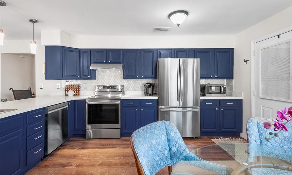 2472 Hartridge Point Dr, Winter Haven FL  33881-1289 exterior