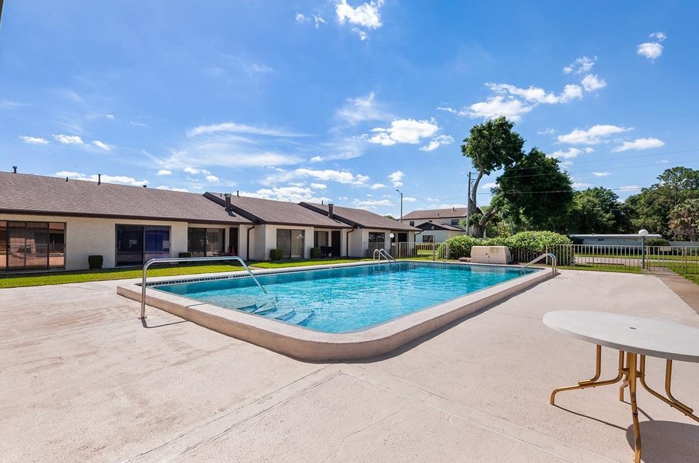 2472 Hartridge Point Dr, Winter Haven FL  33881-1289 exterior