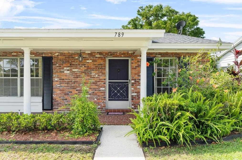 789 Avenue Q, Winter Haven, FL 33880-4616
