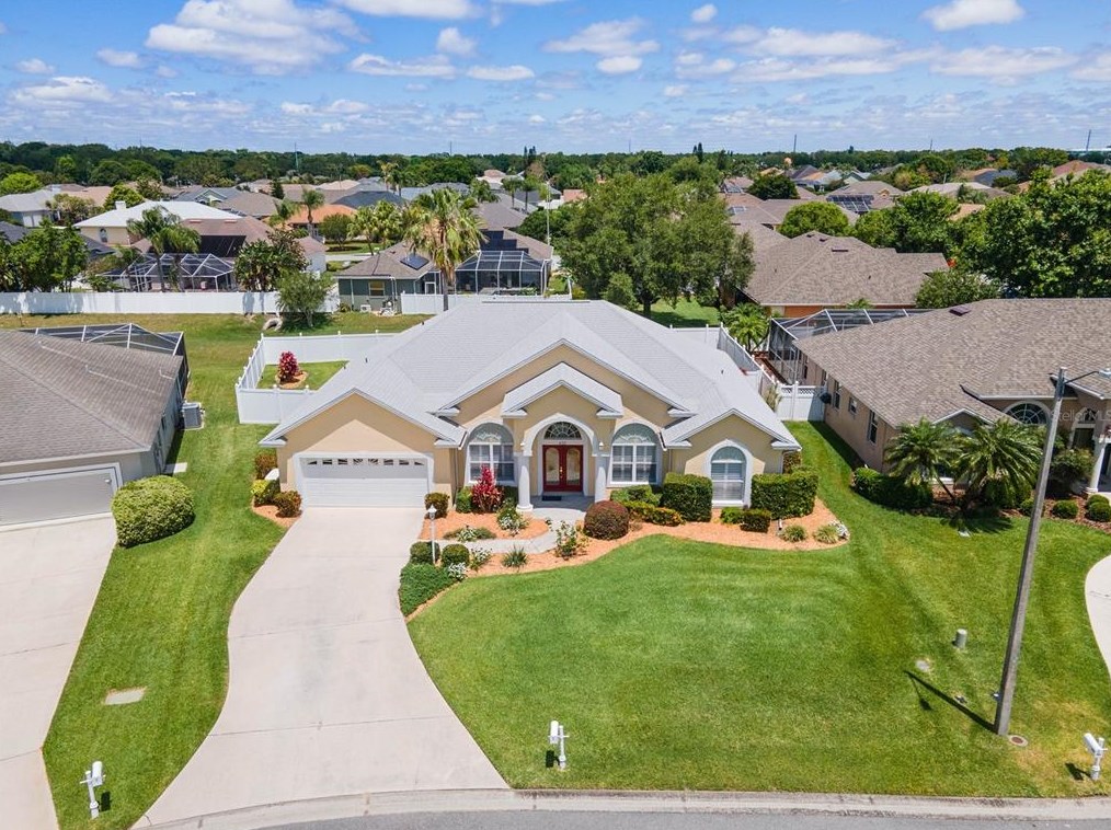 455 Ruby Lake Pl, Winter Haven, FL 33884-3273