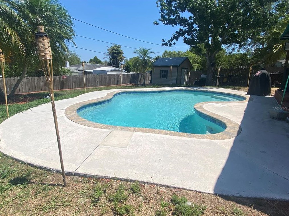 811 Carlton Ave, Lake Wales, FL 33853