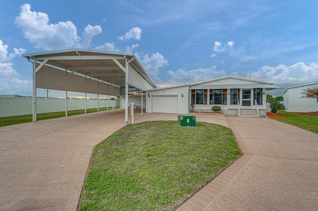 5029 Southshore Dr, Polk City, FL 33868-9561