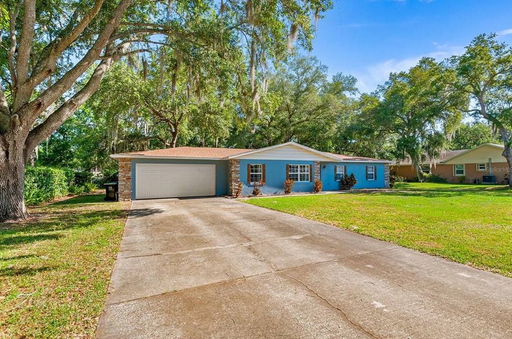 4337 Shadow Wood Way, Winter Haven FL  exterior