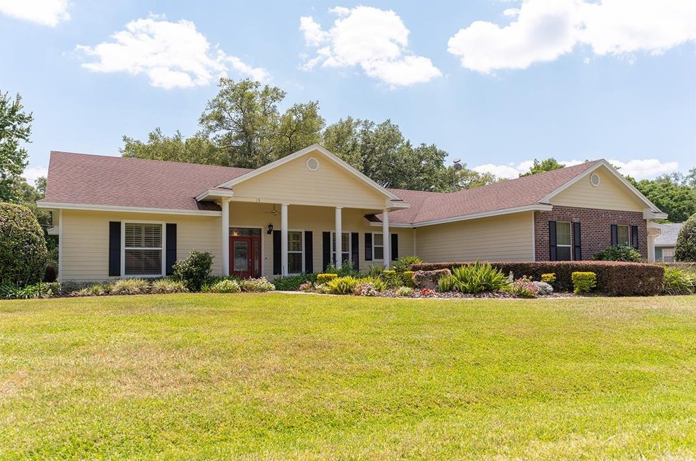 15 Vagabond Ln, Winter Haven, FL 33881-9229