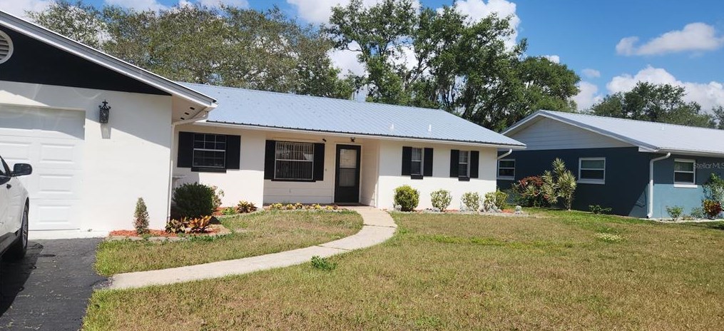 8 S Lantana Ave, Avon Park Lakes, FL 33825