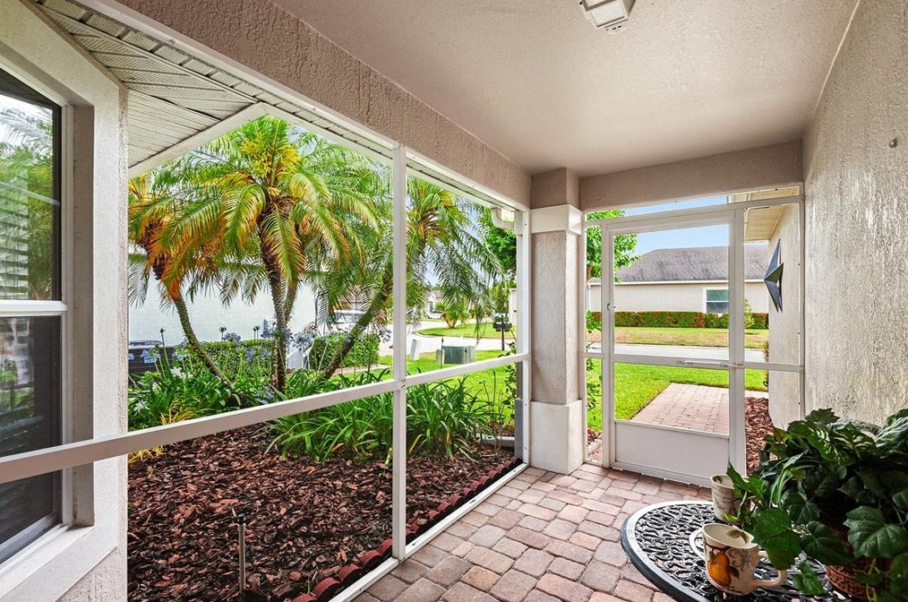 3836 Osprey Pointe Cir, Winter Haven, FL 33884-2590