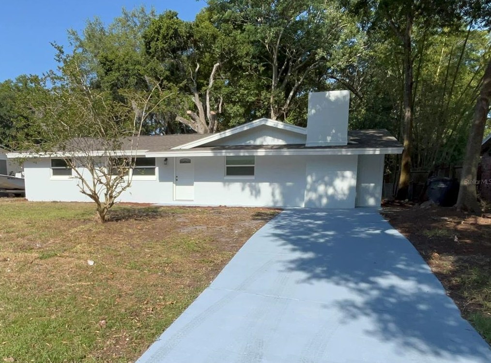 5740 Driftwood Dr, Lakeland, FL 33809-3506