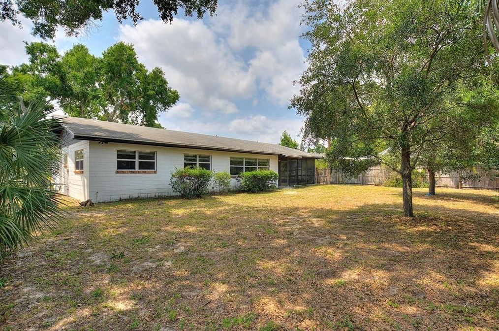 755 Oleander Dr, Winter Haven FL  33880-4540 exterior