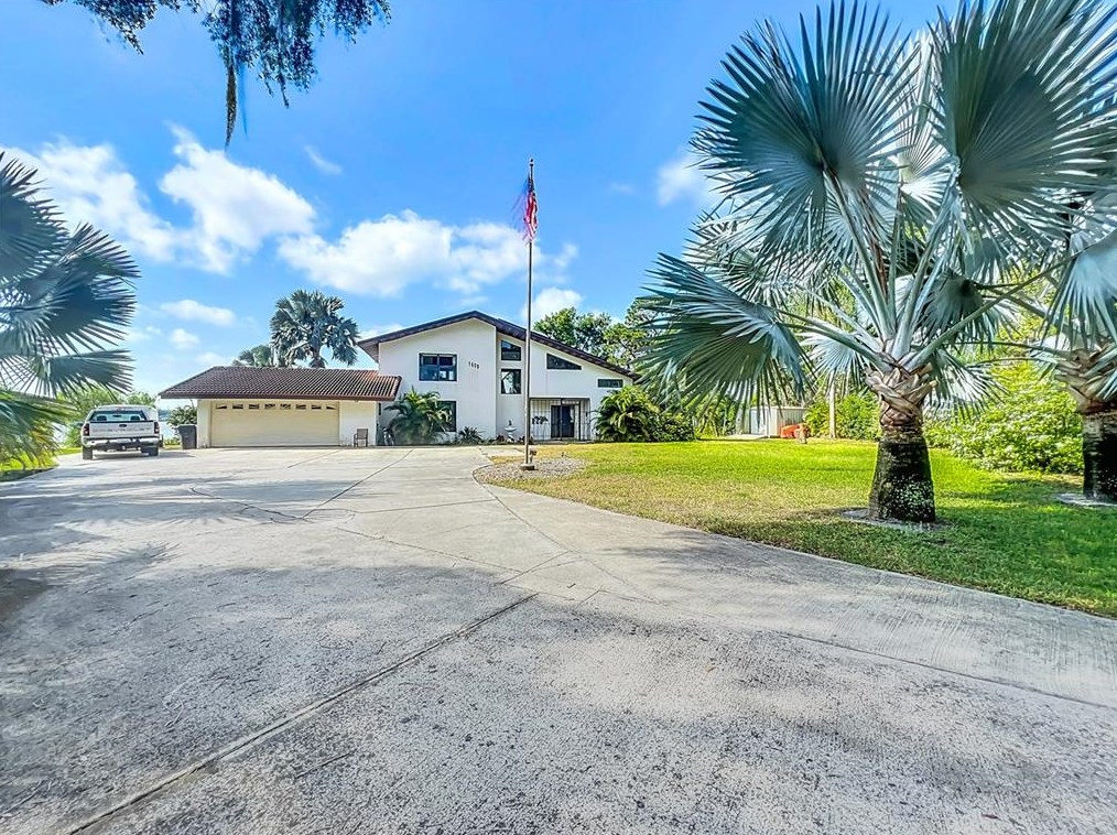1608 Pearce Rd, Winter Haven, FL 33881-1269