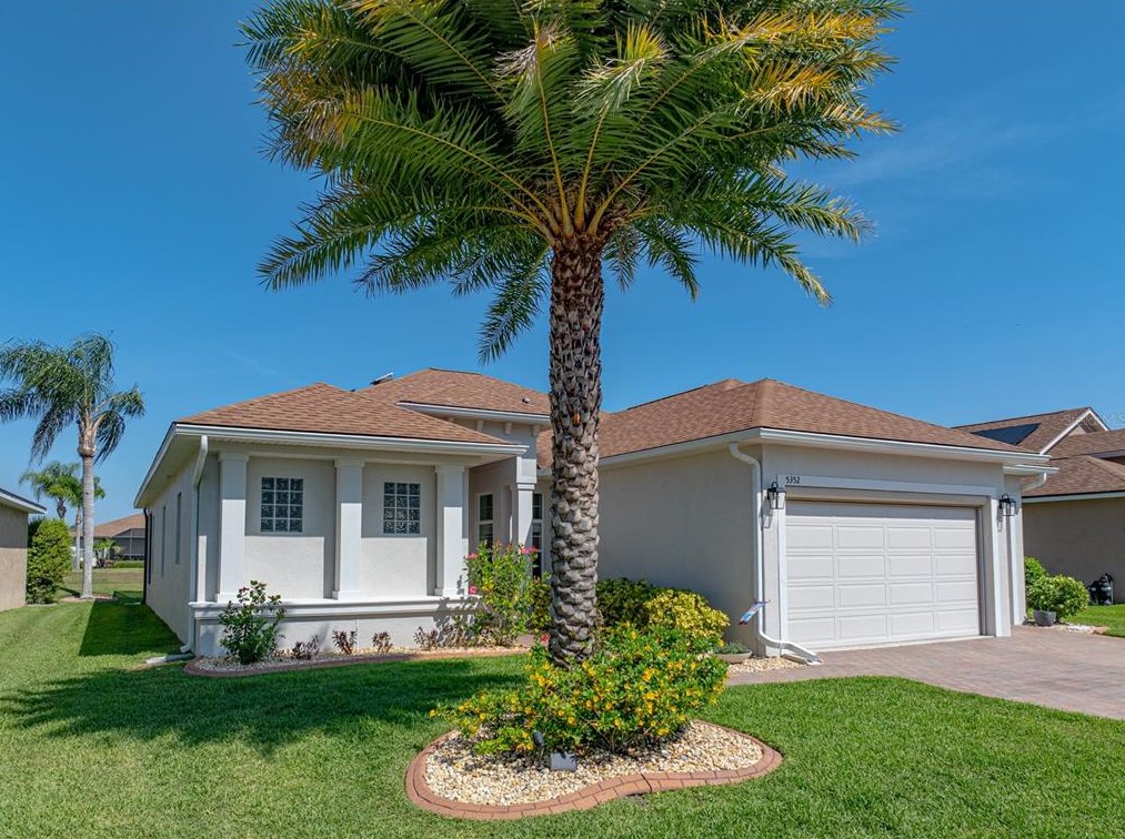 5352 Hogan Ln, Winter Haven, FL 33884-3588