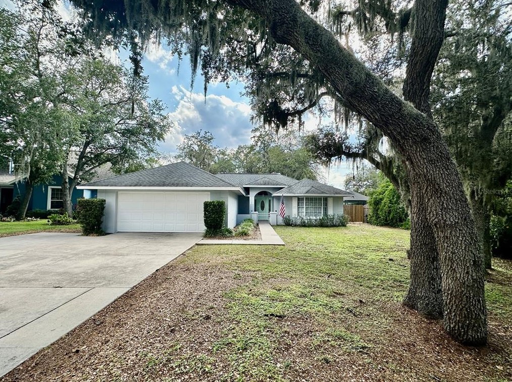 5029 River Lake Rd, Winter Haven, FL 33884-2952