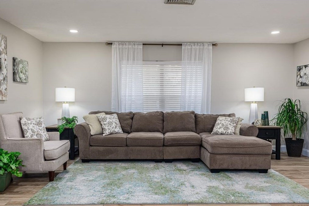 3920 Woodburn Loop, Lakeland FL  33813-1330 exterior