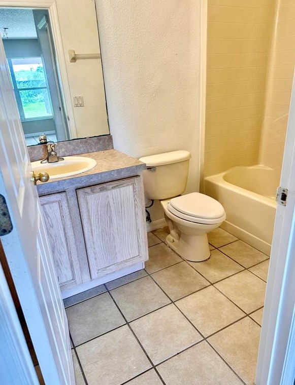 768 Camel Ct, Kissimmee, FL 34759-4315