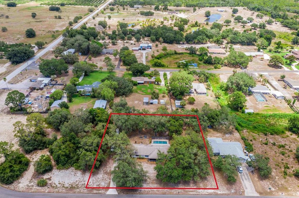 8881 Cypresswood Dr, Lake Wales FL  33898-7216 exterior