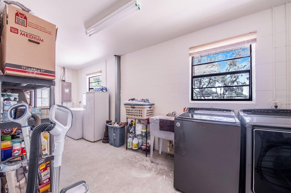 8881 Cypresswood Dr, Lake Wales FL  33898-7216 exterior