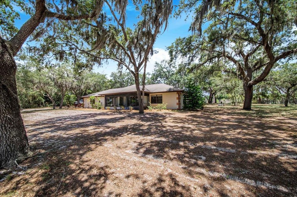 8881 Cypresswood Dr, Lake Wales FL  33898-7216 exterior