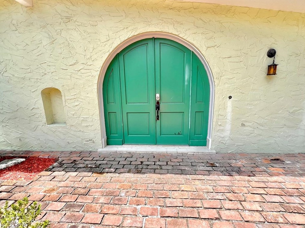 513 Highland Dr, Lakeland FL  33813-1734 exterior