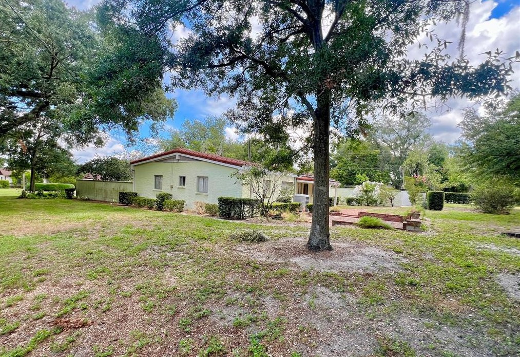 513 Highland Dr, Lakeland FL  33813-1732 exterior