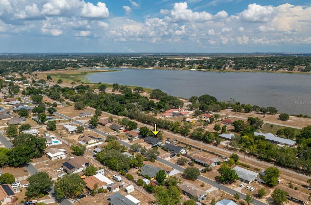 722 Wildabon Ave, Lake Wales FL  33853-3429 exterior