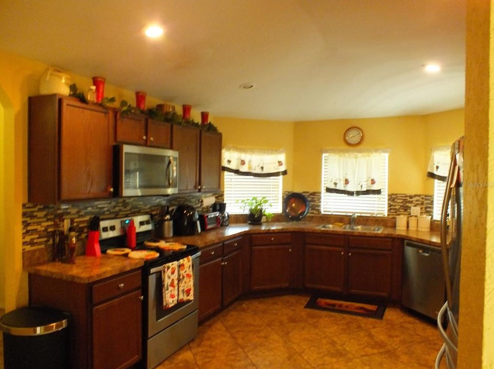1122 Bowline St, Winter Haven, FL 33880