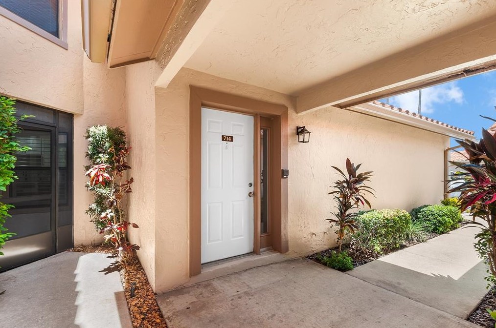 714 Magnolia Pl #714, Winter Haven, FL 33884