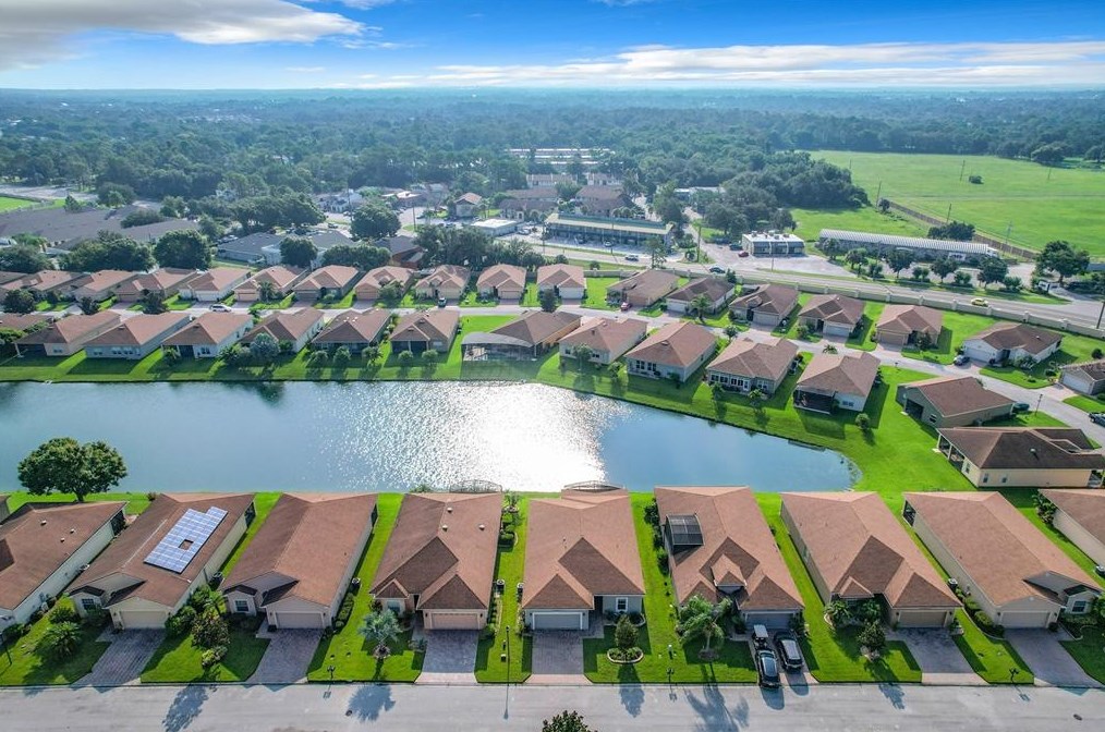 2505 Salzburg Loop, Winter Haven, FL 33884