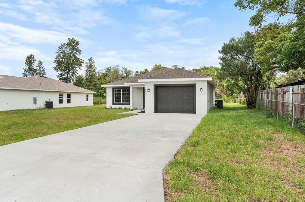 316 Eucalyptus Rd, Lake Wales, FL 33898