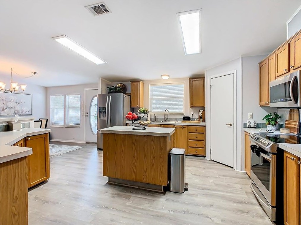 348 Edgewood Blvd, Lake Wales FL  33898-4905 exterior