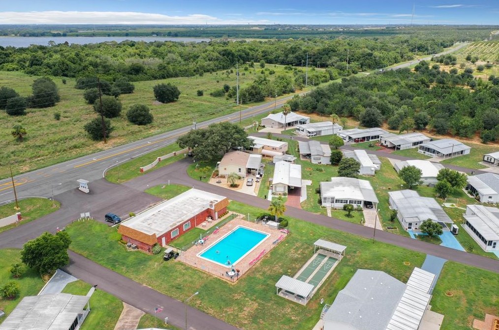 348 Edgewood Blvd, Lake Wales FL  33898-4905 exterior