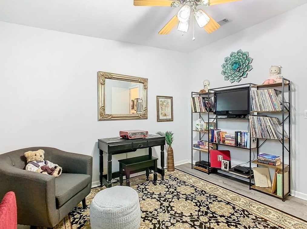 348 Edgewood Blvd, Lake Wales FL  33898-4905 exterior