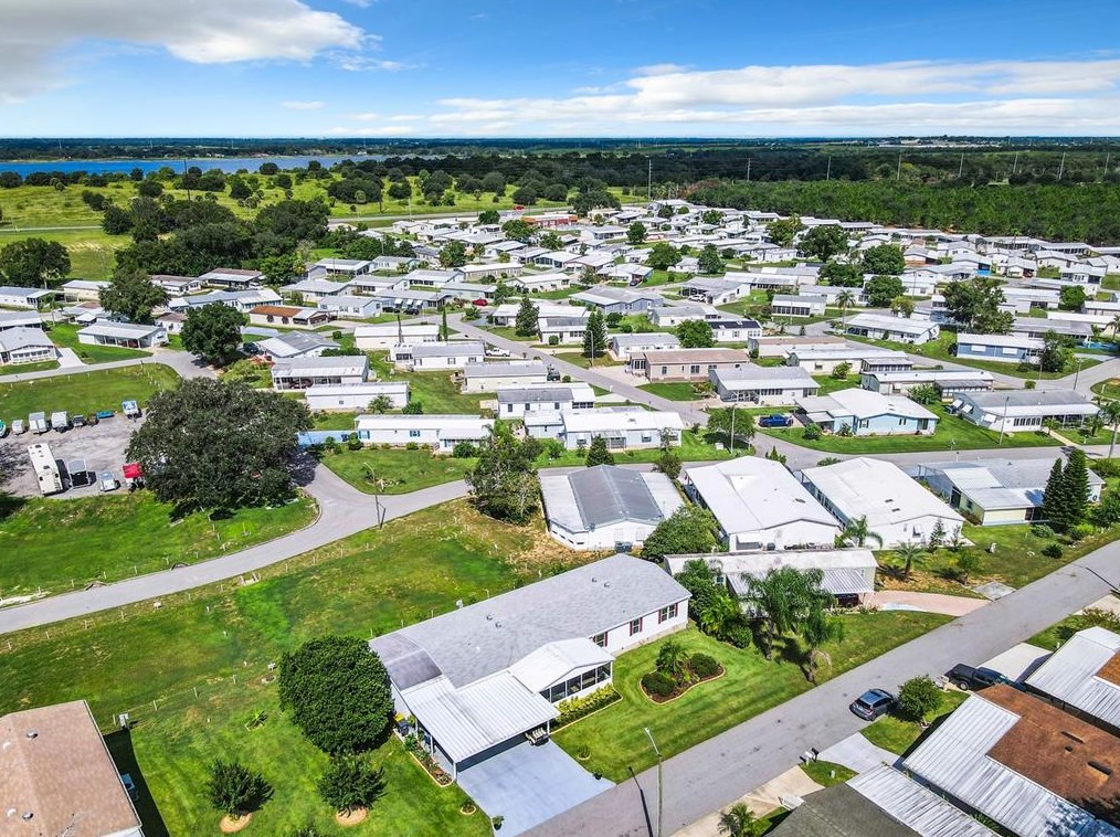 348 Edgewood Blvd, Lake Wales FL  33898-4905 exterior