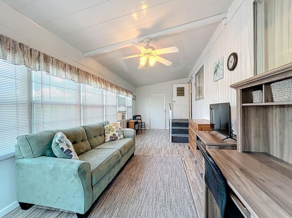 215 Edgewood Blvd, Lake Wales FL  33898-4903 exterior