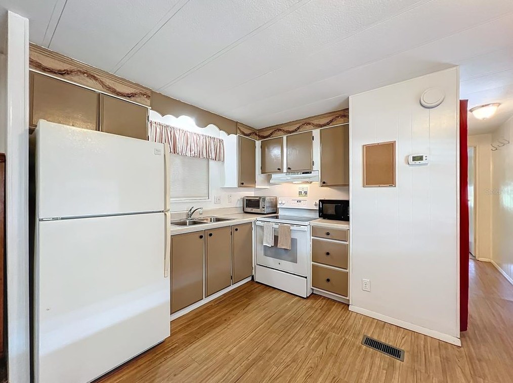 215 Edgewood Blvd, Lake Wales FL  33898-4903 exterior