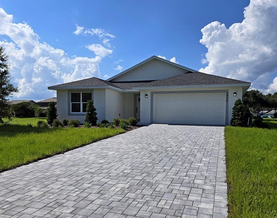1024 Lakeside Way, Sebring, FL 33876