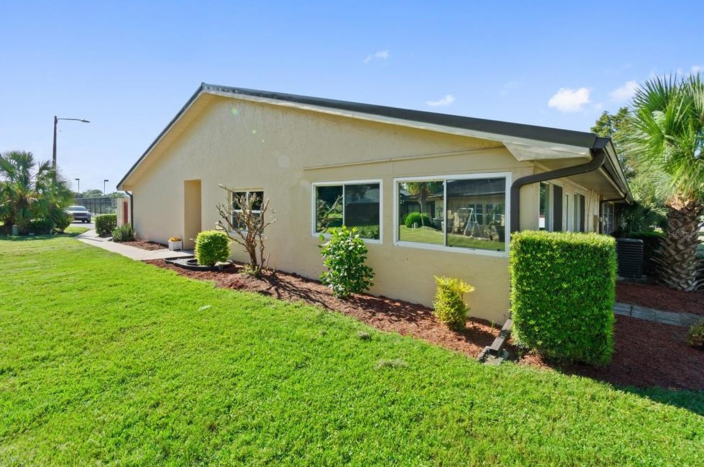 1086 Pelham Ct, Winter Haven, FL 33884