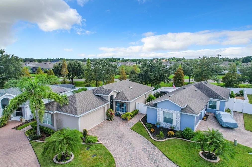 3337 Raleigh Dr, Winter Haven, FL 33884