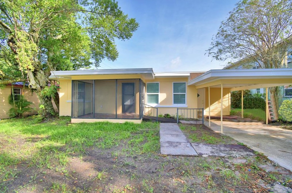 618 Booker Ave, Lake Wales, FL 33853