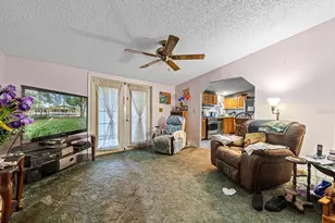 126 Bermuda Ct, Winter Haven, FL 33880 - Photo 8