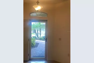 1561 Vienna Square Drive, Winter Haven, FL 33884 - Photo 4