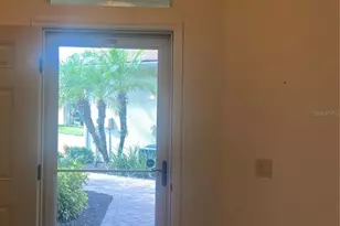 1561 Vienna Square Dr, Winter Haven, FL 33884 - Photo 4