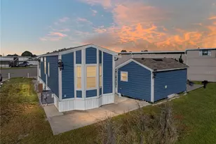 8909 Southshore Ct, Polk City, FL 33868 - Photo 2