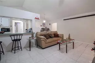 6102 N Fork Ct, Lakeland, FL 33809 - Photo 8