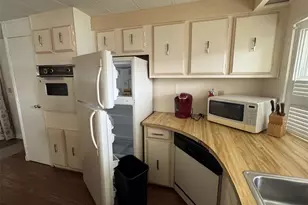 9138 Lake Point Blvd, Lake Wales, FL 33898 - Photo 14