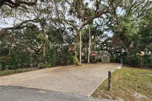 391 Longhorn Dr, Lake Wales, FL 33898 - Photo 1