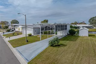 5148 Island View Cir N, Polk City, FL 33868 - Photo 6