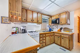 7005 Fairview Village Cir, Winter Haven, FL 33881 - Photo 12