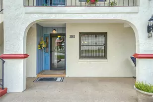 2002 Granada Ct, Lake Wales, FL 33898 - Photo 2